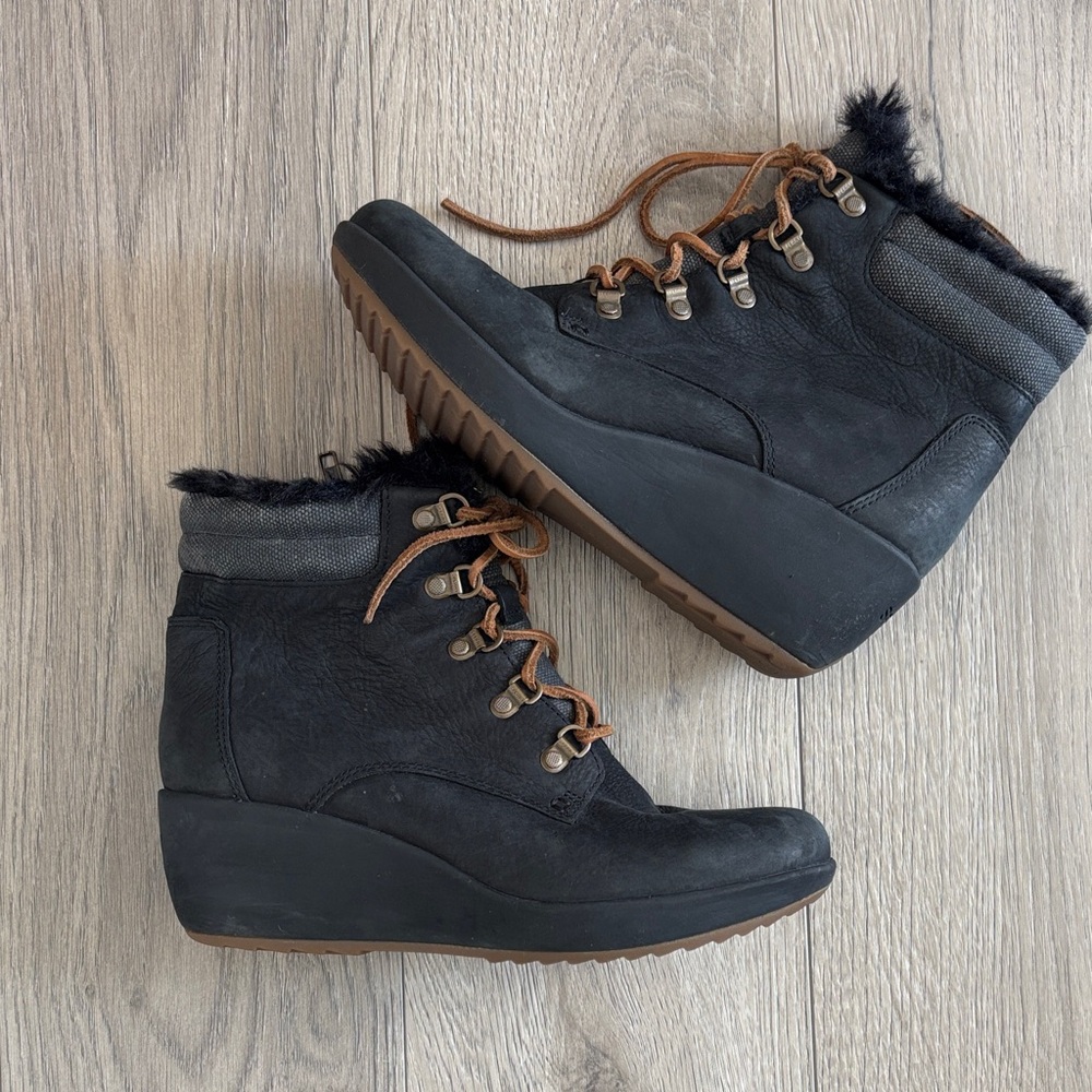 Sperry Black Wedge Boots with Faux Fur